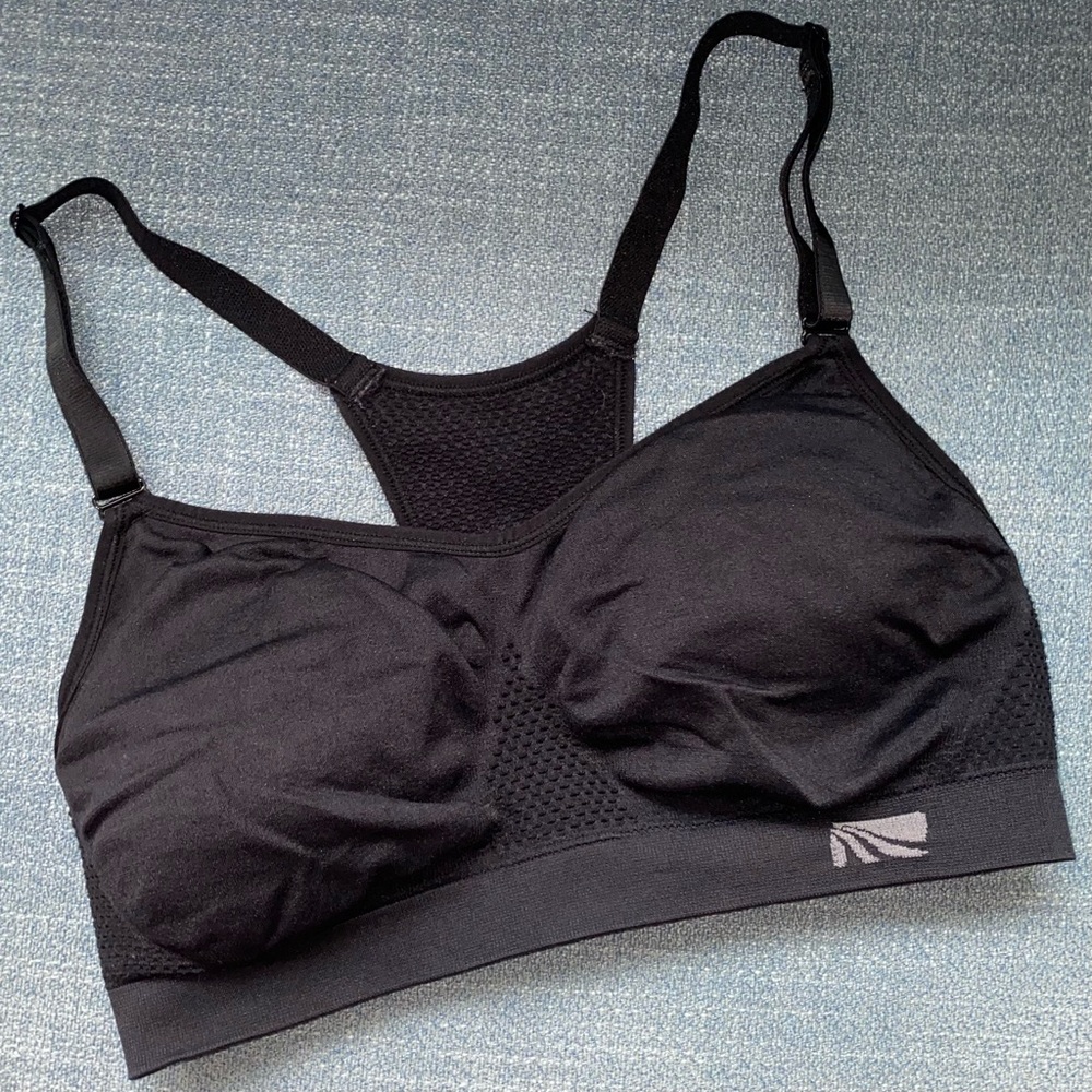 Marika racer back sports bra